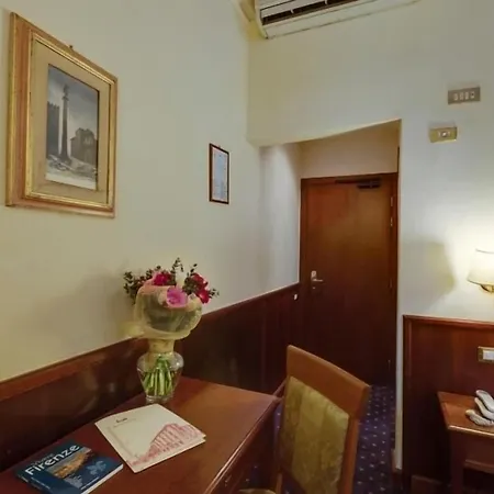 Hotel Arizona 3*