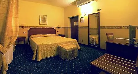Hotel Arizona 3*