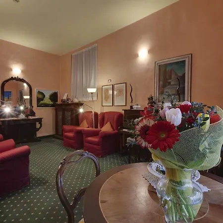 Hotel Arizona 3*