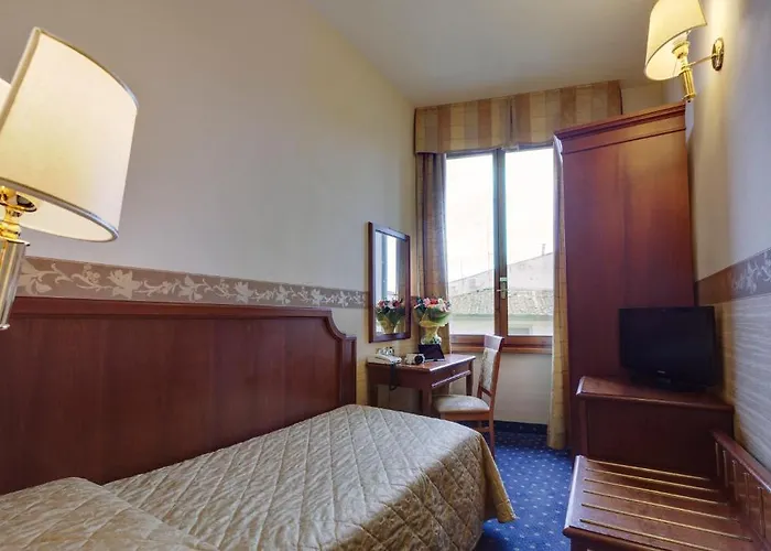 Arizona Отель 3*